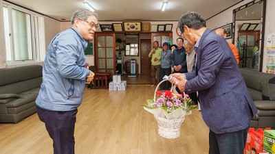 한국수력원자력 월성원자력본부, 어버이날 맞아 경로단체 방문